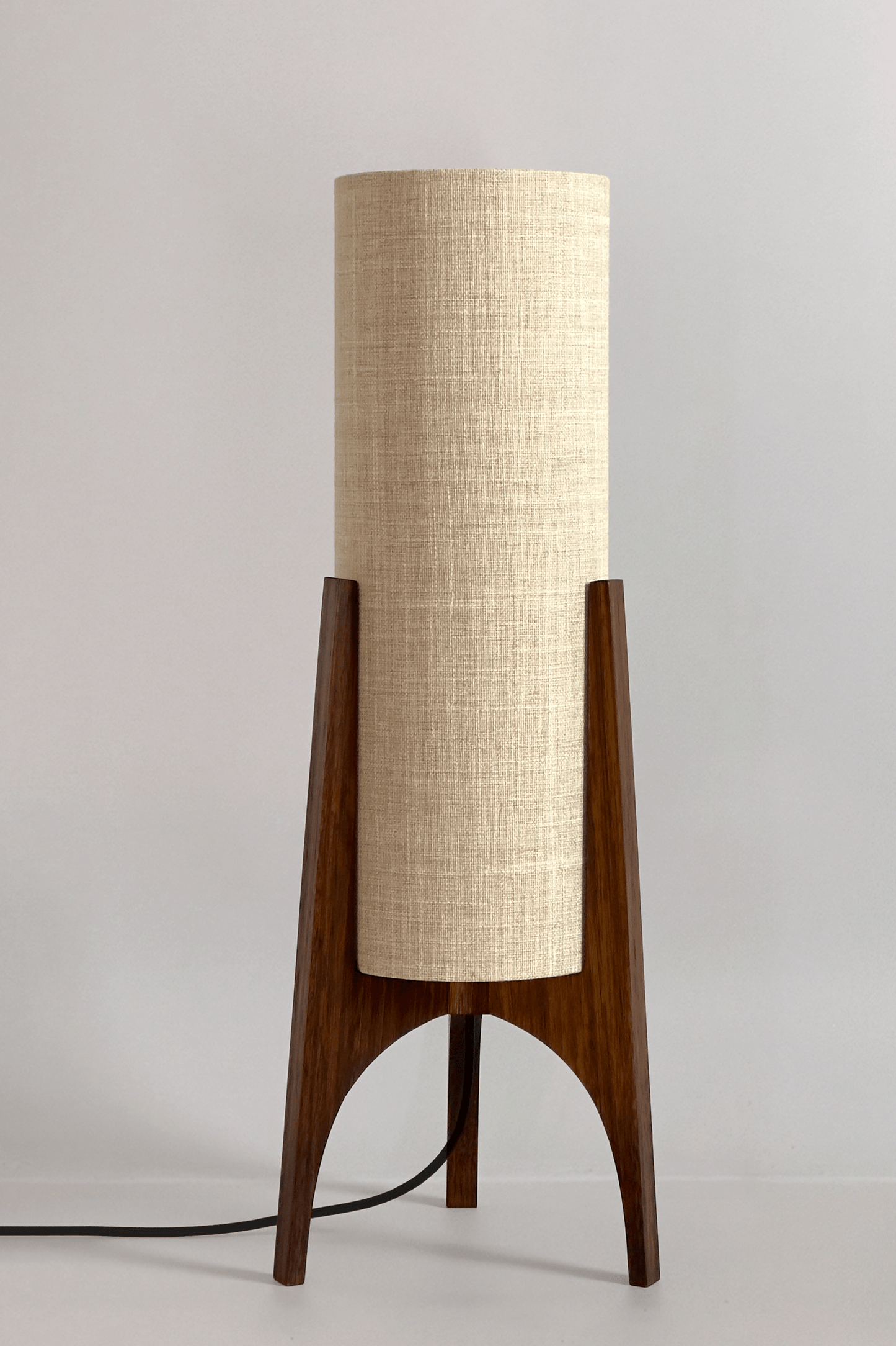 Archie Rocket Table lamp with wooden base and recycled fabric shade in Beige palette